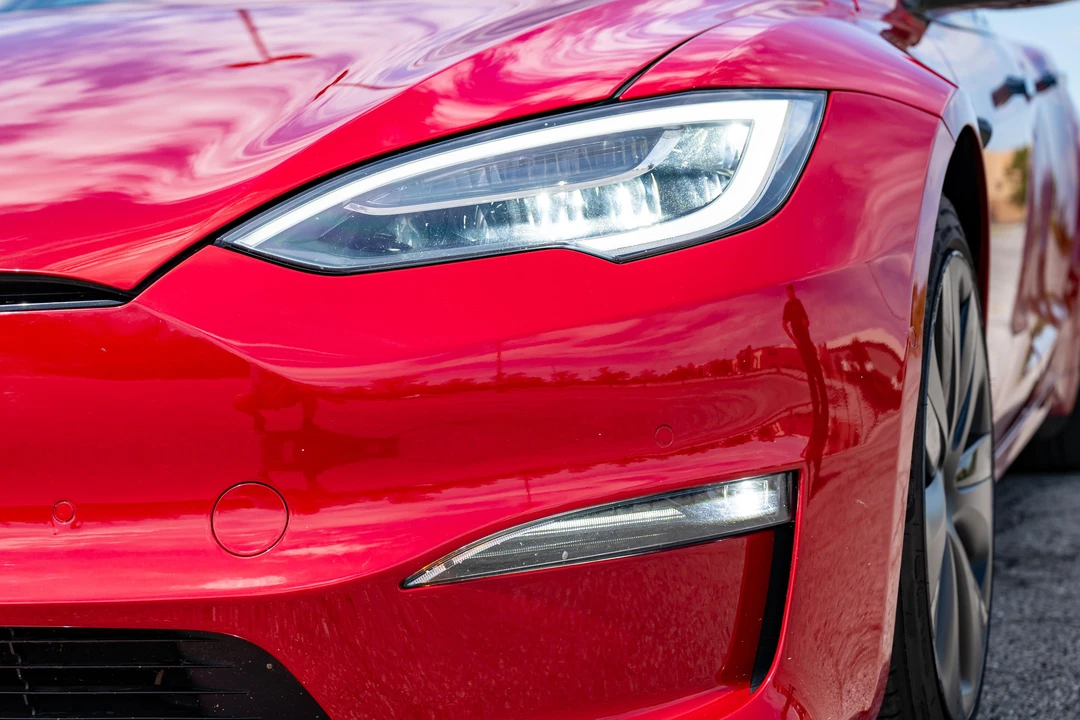 2021 Tesla Model S Plaid - Image 13 of 31