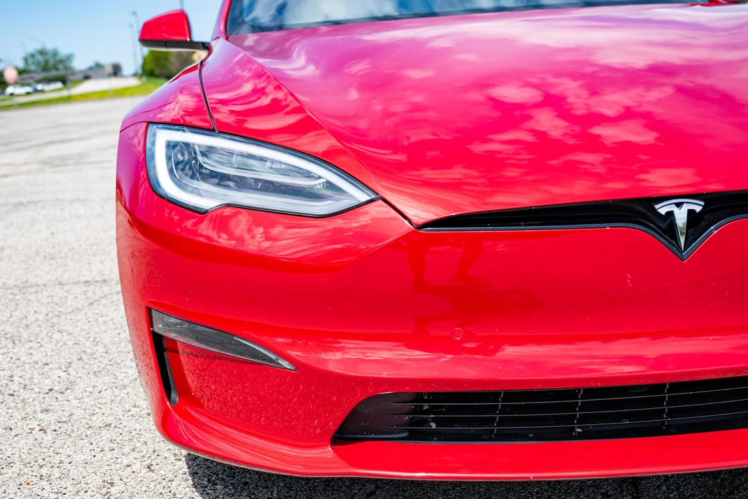 2021 Tesla Model S Plaid - Image 10 of 31