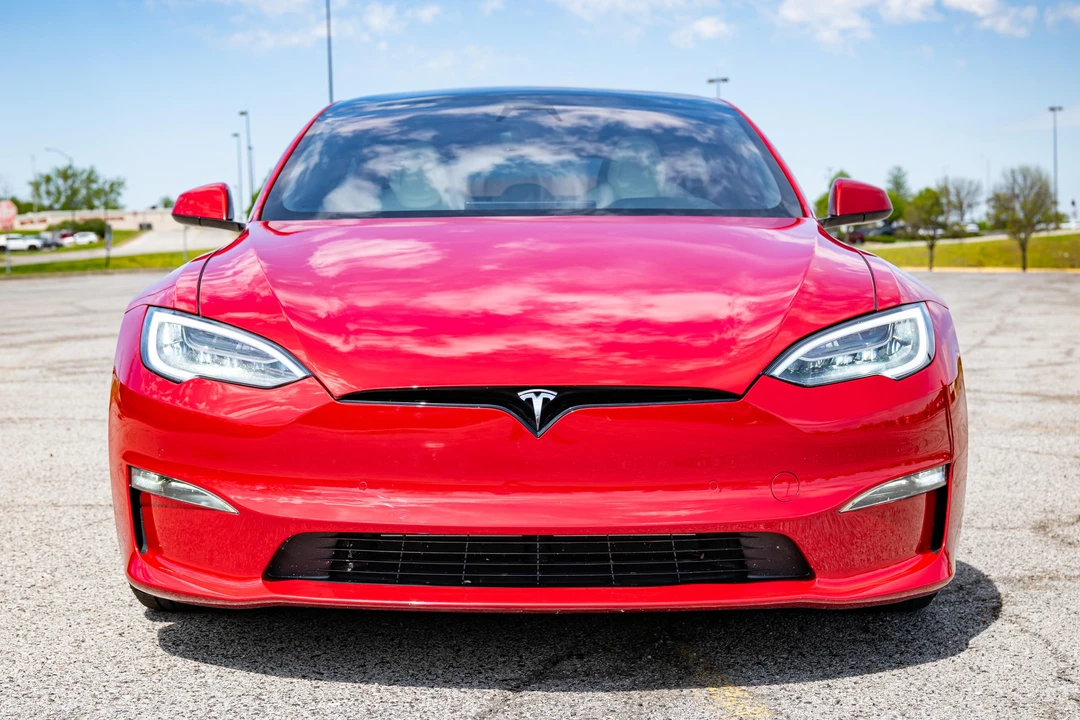 2021 Tesla Model S Plaid - Image 2 of 31