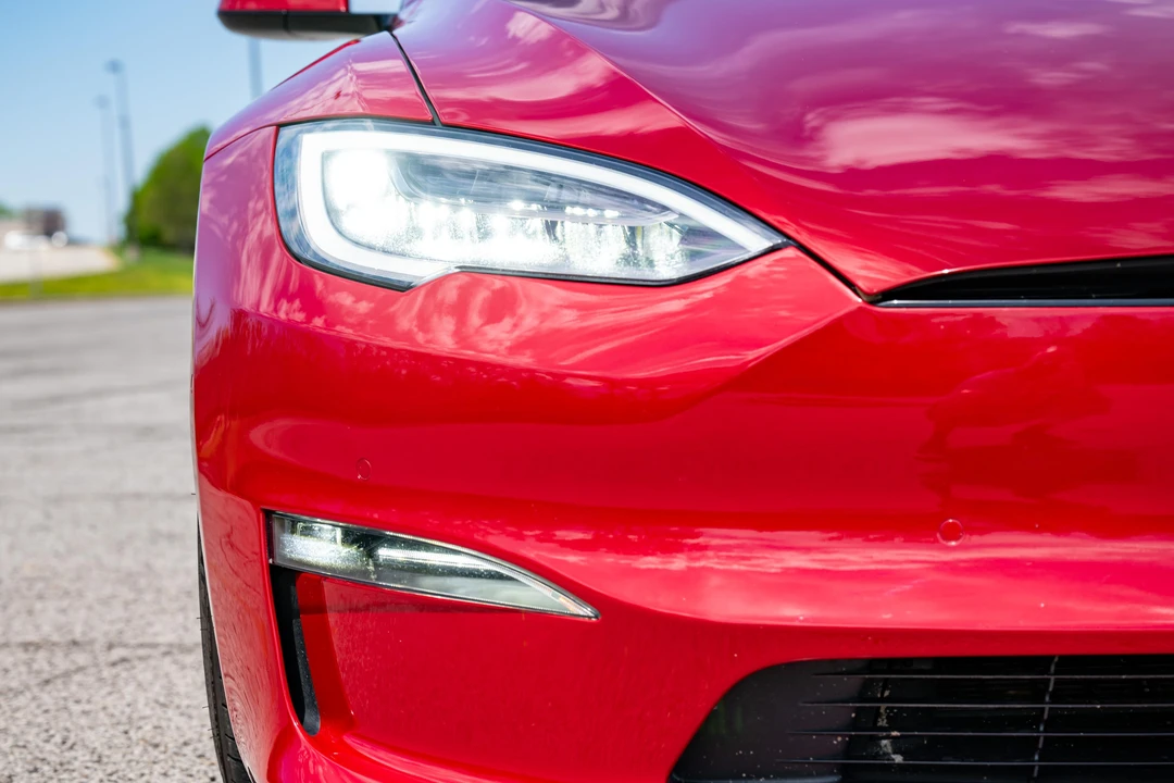 2021 Tesla Model S Plaid - Image 11 of 31