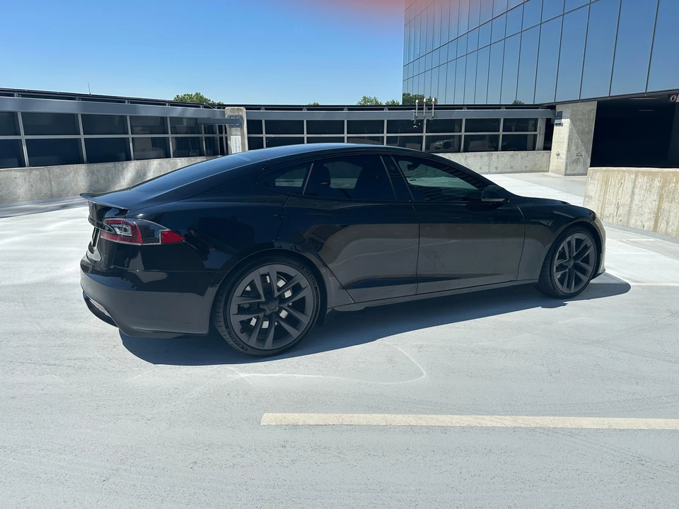 2021 Tesla Model S Plaid - Image 29 of 31
