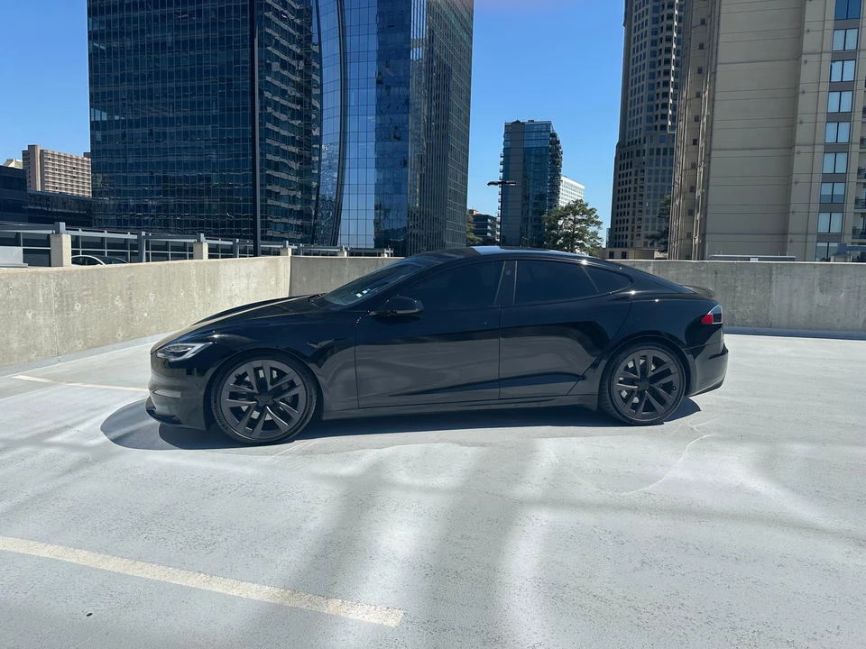 2021 Tesla Model S Plaid - Image 15 of 31