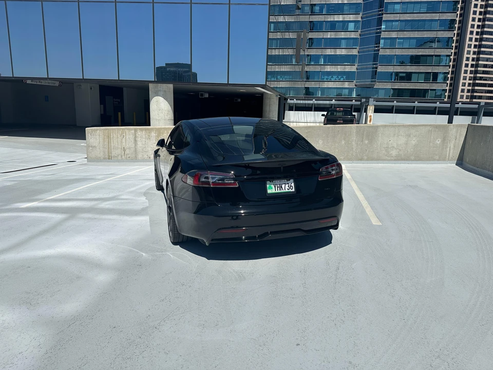 2021 Tesla Model S Plaid - Image 22 of 31