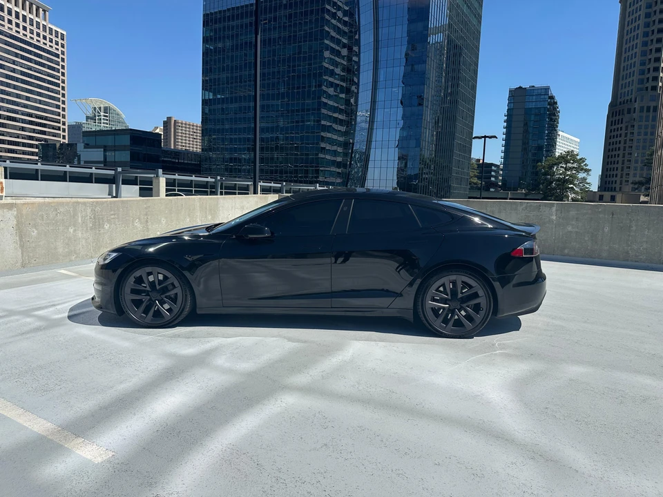 2021 Tesla Model S Plaid - Image 17 of 31