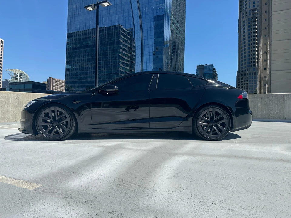 2021 Tesla Model S Plaid - Image 16 of 31