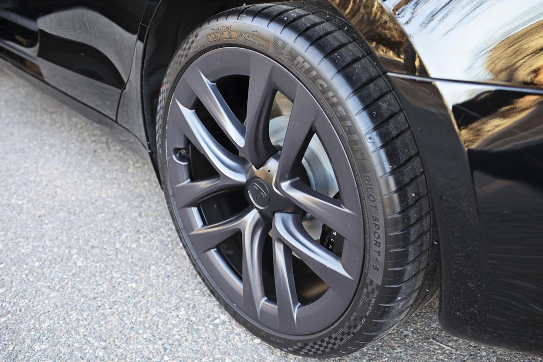 2021 Tesla Model S Plaid - Image 26 of 31