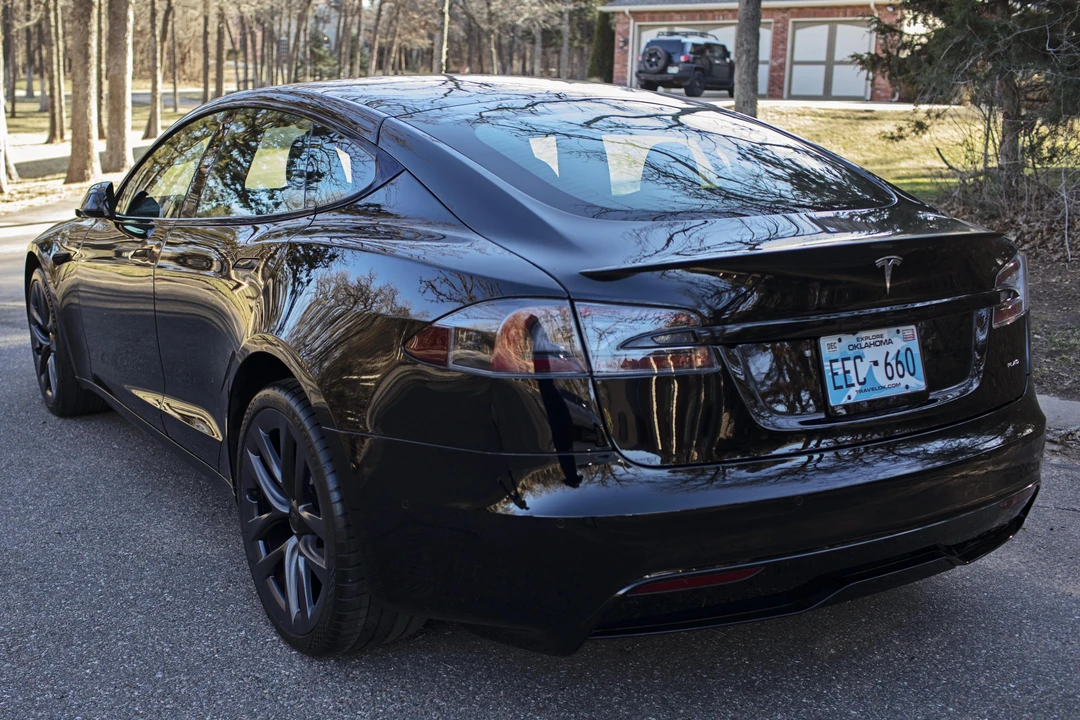 2021 Tesla Model S Plaid - Image 4 of 31