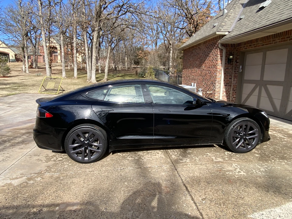 2021 Tesla Model S Plaid - Image 12 of 31