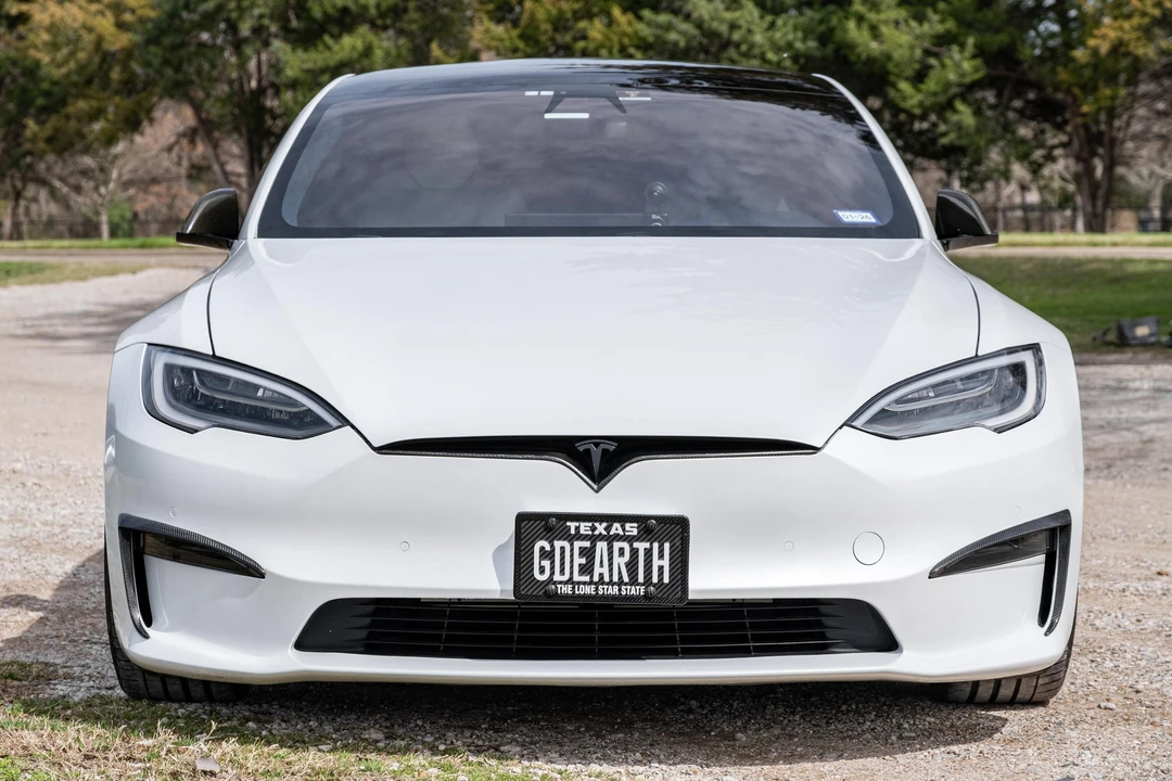 2021 Tesla Model S Plaid - Image 2 of 31