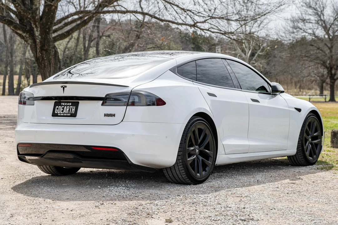 2021 Tesla Model S Plaid - Image 4 of 31