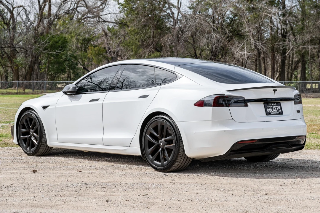 2021 Tesla Model S Plaid - Image 8 of 31