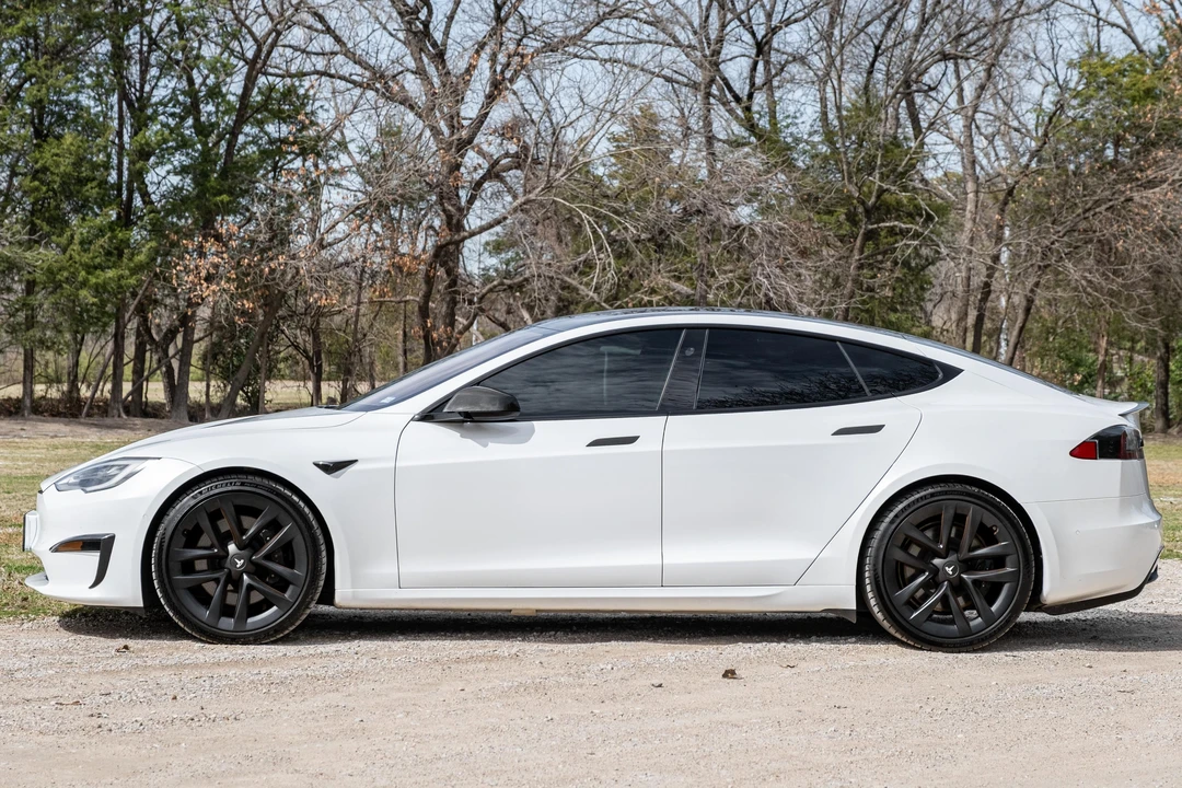2021 Tesla Model S Plaid - Image 3 of 31