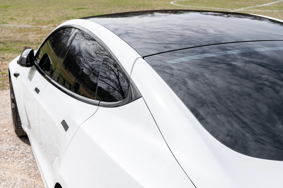 2021 Tesla Model S Plaid - Image 24 of 31