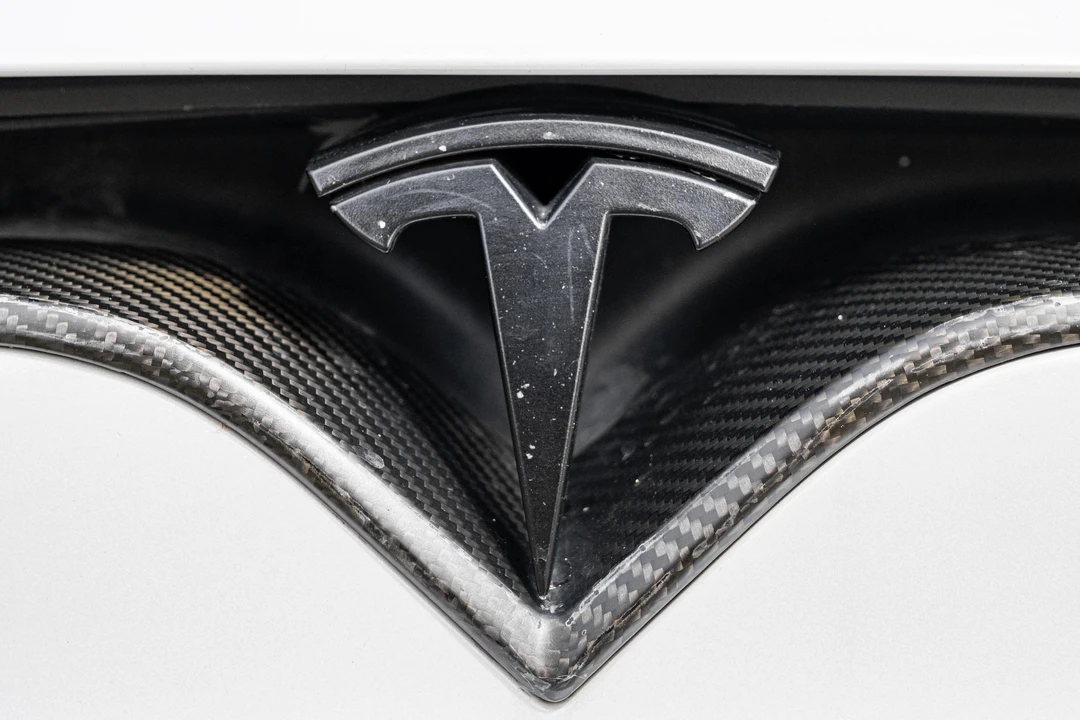 2021 Tesla Model S Plaid - Image 16 of 31