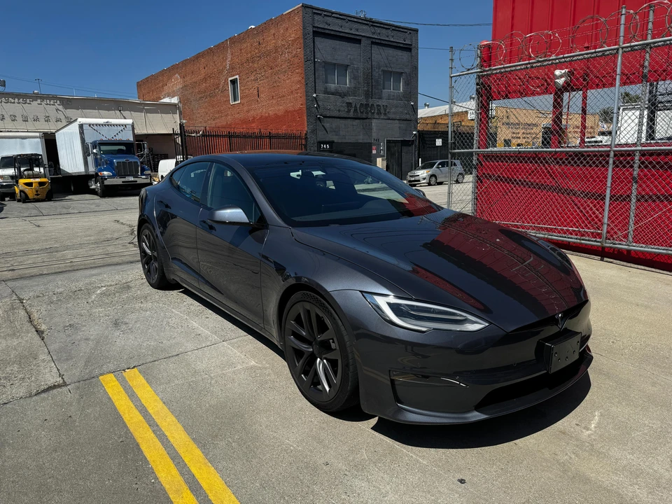 2021 Tesla Model S Plaid - Image 17 of 31
