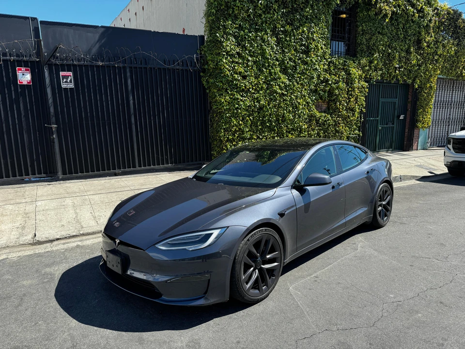 2021 Tesla Model S Plaid - Image 8 of 31