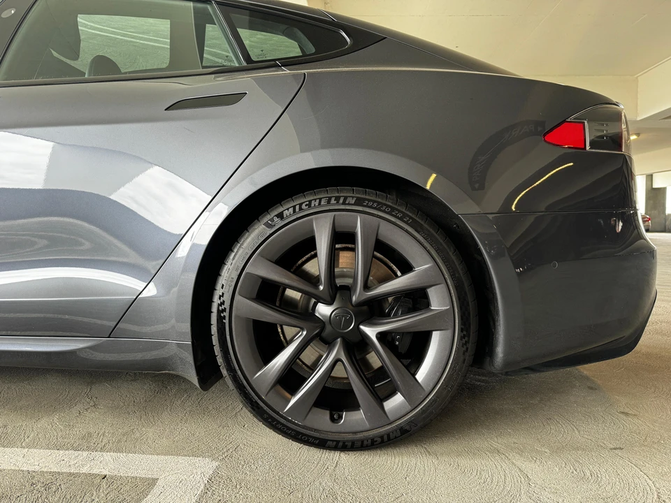 2021 Tesla Model S Plaid - Image 29 of 31