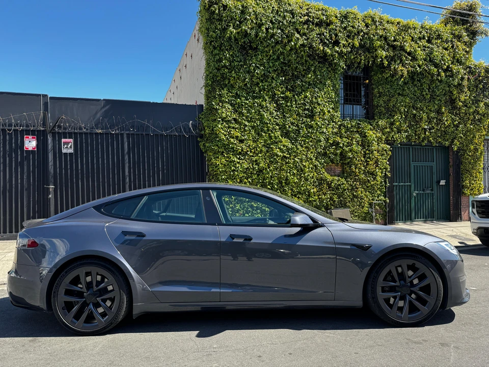 2021 Tesla Model S Plaid - Image 14 of 31