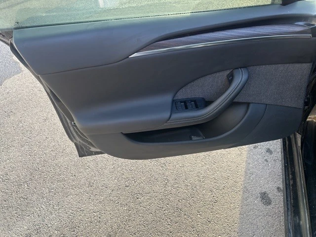 2021 Tesla Model S Plaid - Image 10 of 21