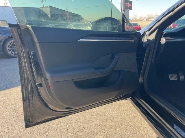 2021 Tesla Model S Plaid - Image 9 of 21