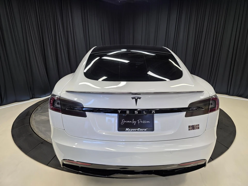 2021 Tesla Model S Plaid - Image 11 of 21