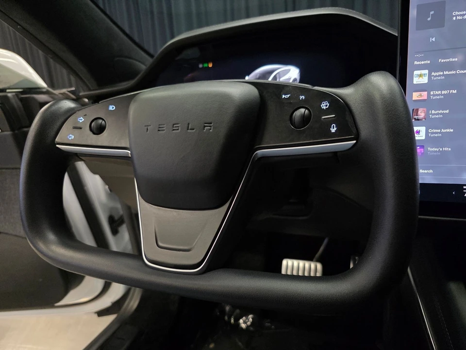 2021 Tesla Model S Plaid - Image 20 of 21