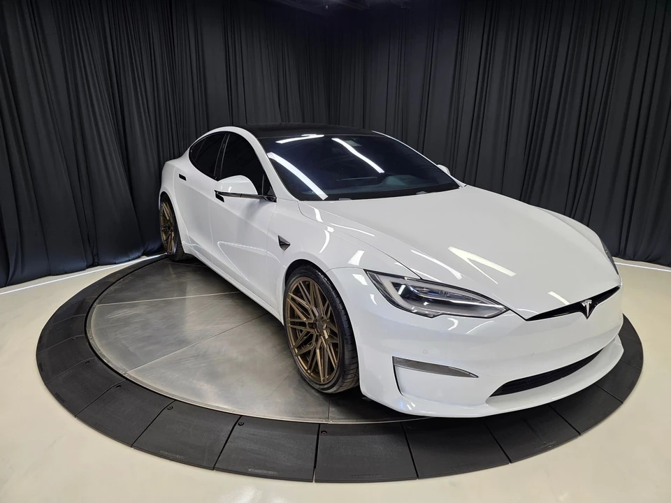 2021 Tesla Model S Plaid - Image 6 of 21