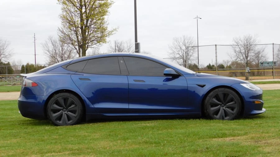 2021 Tesla Model S Plaid - Image 2 of 24