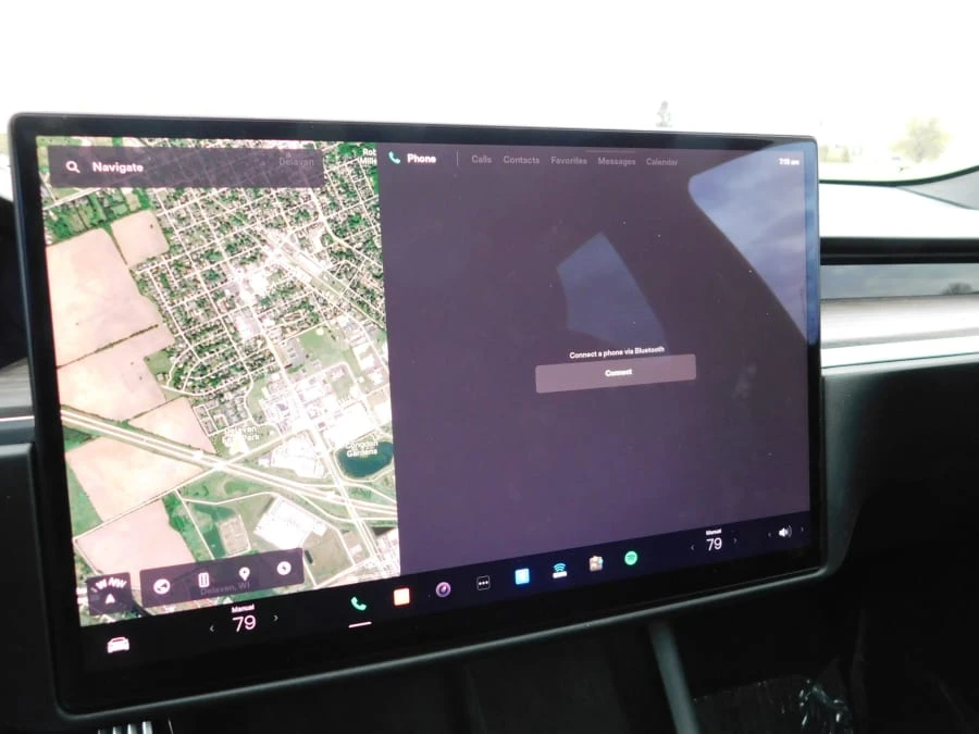 2021 Tesla Model S Plaid - Image 17 of 24