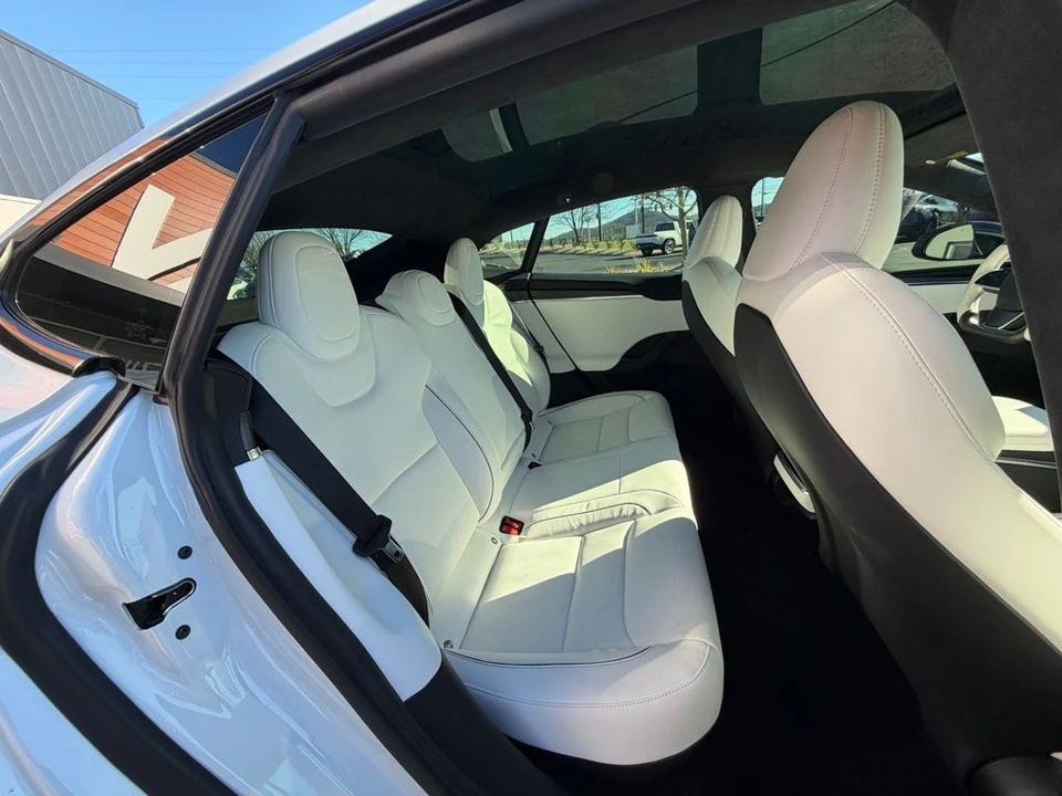 2021 Tesla Model S Plaid - Image 13 of 17