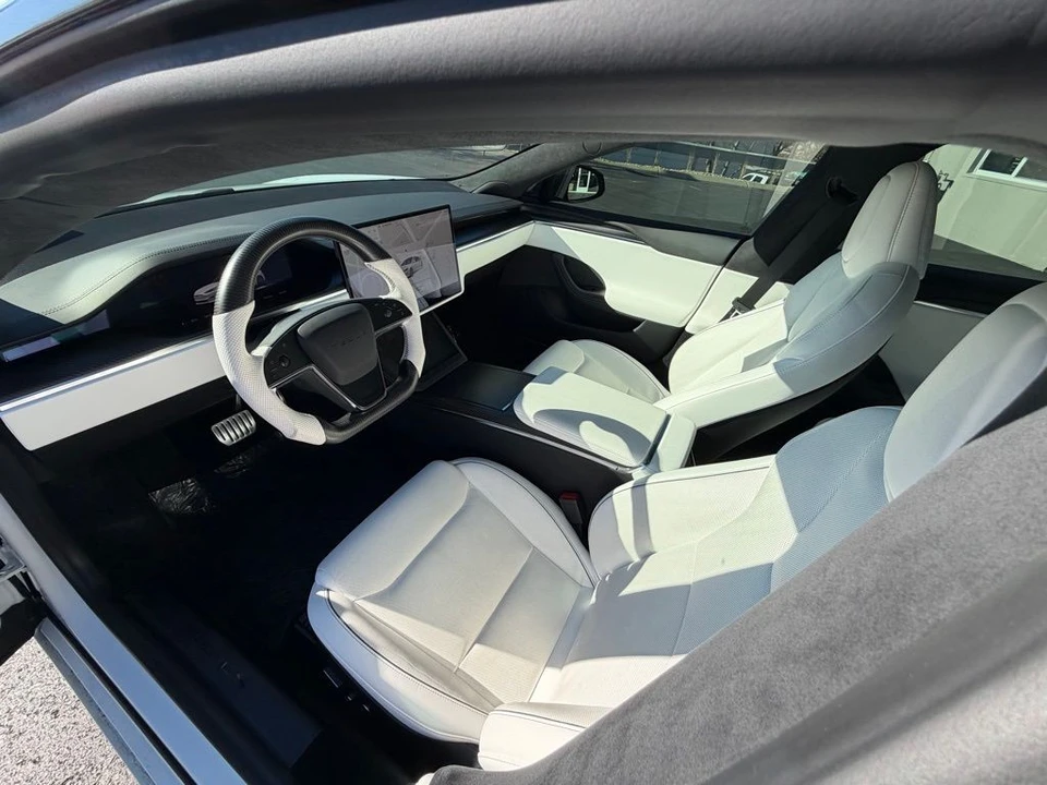 2021 Tesla Model S Plaid - Image 8 of 17
