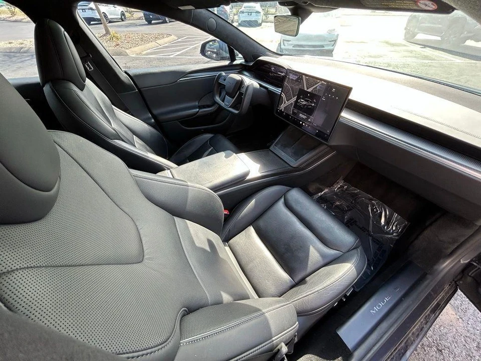 2021 Tesla Model S Plaid - Image 13 of 17