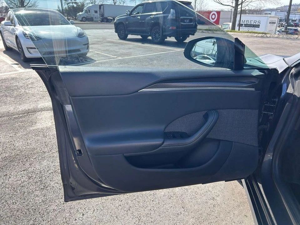 2021 Tesla Model S Plaid - Image 14 of 17