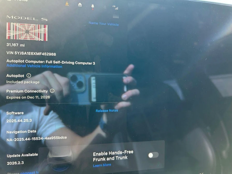 2021 Tesla Model S Plaid - Image 16 of 17