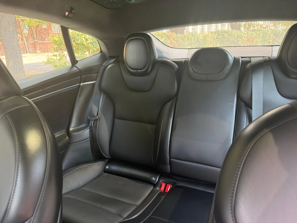 2021 Tesla Model S Plaid - Image 28 of 31