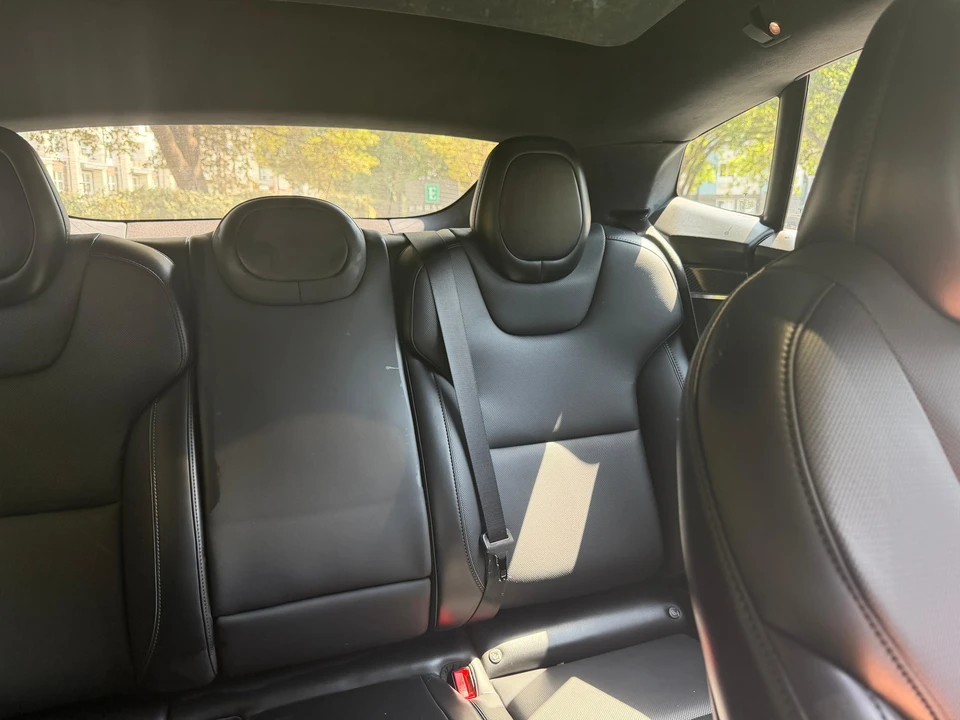 2021 Tesla Model S Plaid - Image 27 of 31