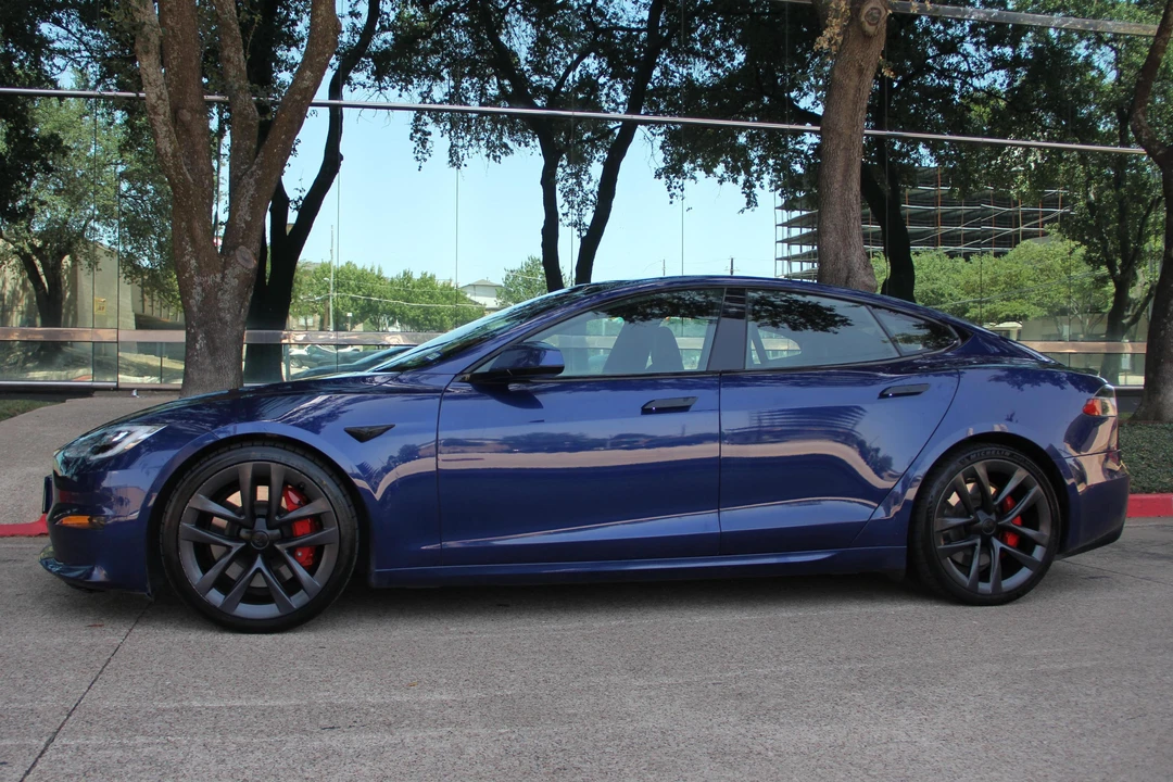 2021 Tesla Model S Plaid - Image 3 of 31