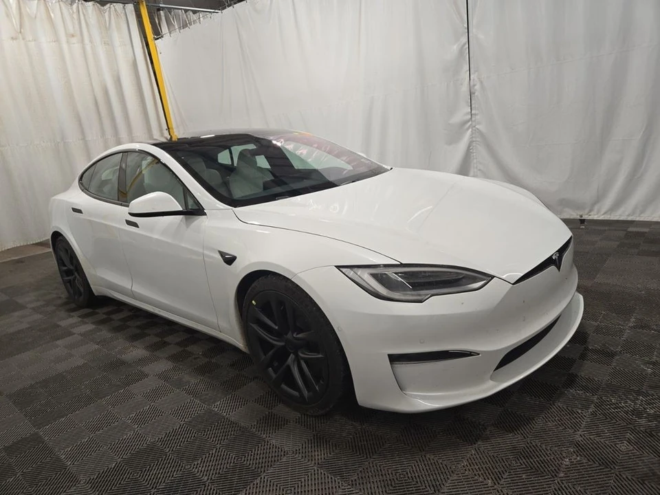 2021 Tesla Model S Plaid - Image 2 of 7