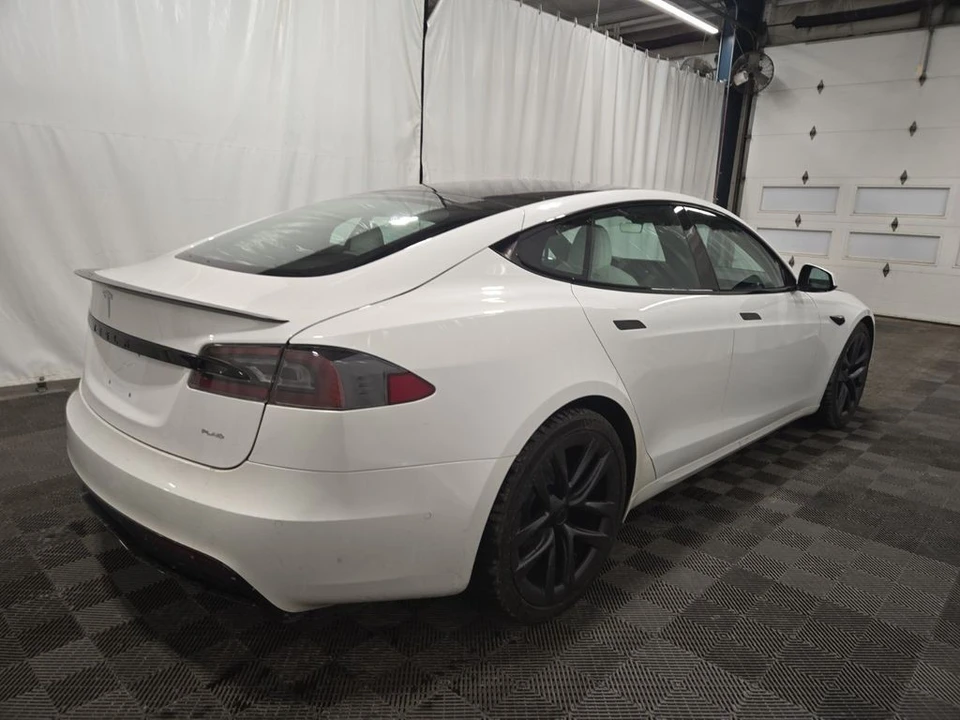 2021 Tesla Model S Plaid - Image 3 of 7