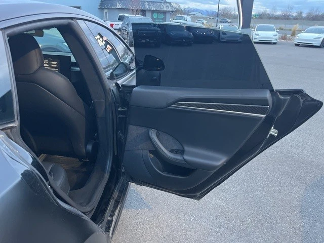 2021 Tesla Model S Plaid - Image 13 of 19