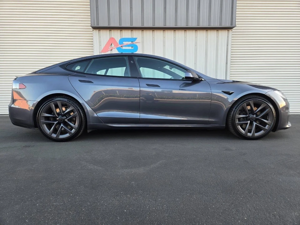 2021 Tesla Model S Plaid - Image 10 of 21