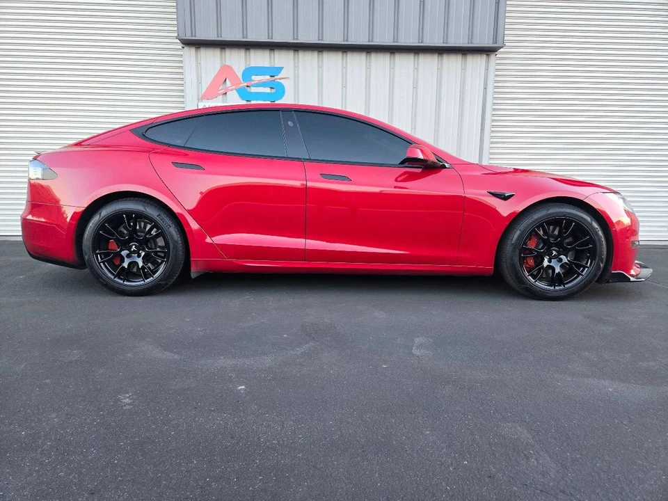 2021 Tesla Model S Plaid - Image 9 of 21