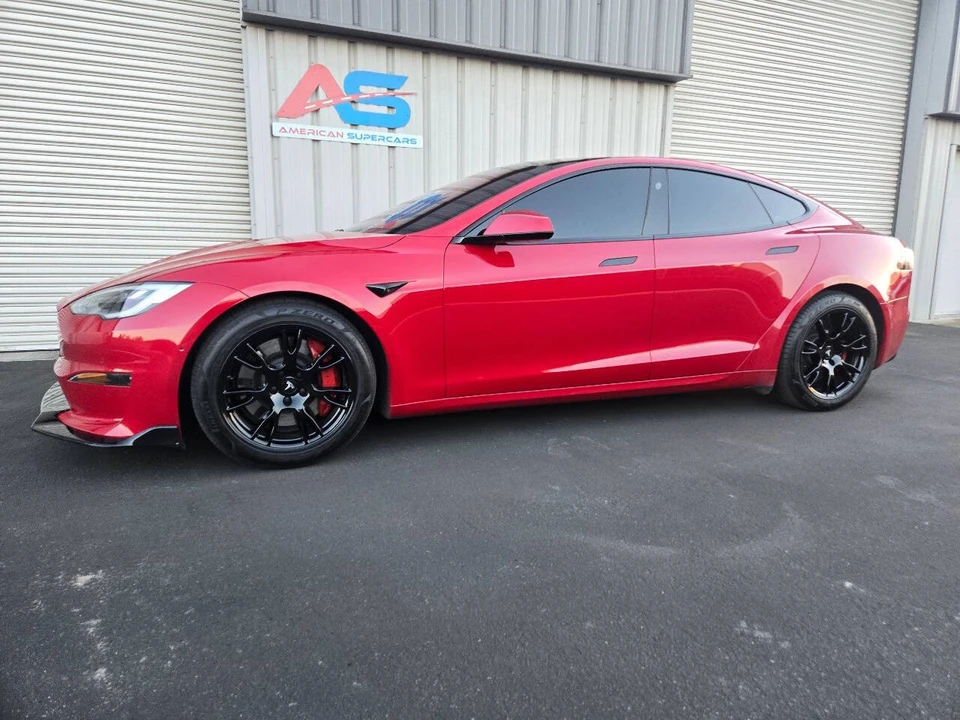 2021 Tesla Model S Plaid - Image 2 of 21