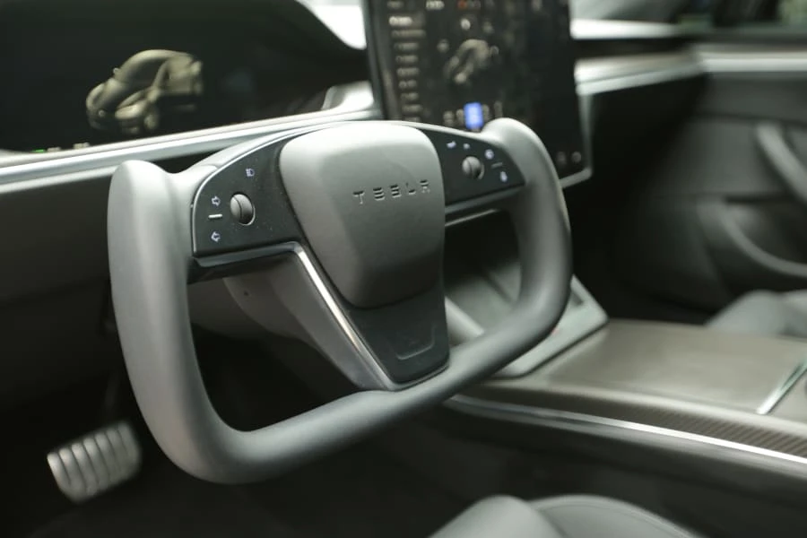 2021 Tesla Model S Plaid - Image 5 of 16