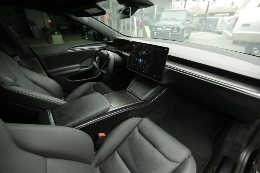 2021 Tesla Model S Plaid - Image 8 of 16