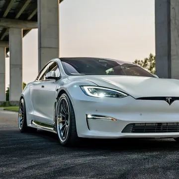 2021 Tesla Model S Plaid