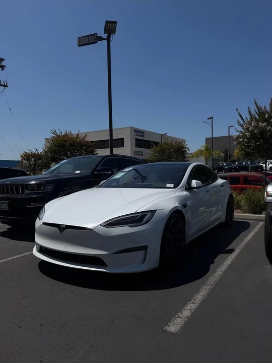 2021 Tesla Model S Plaid - Image 3 of 7