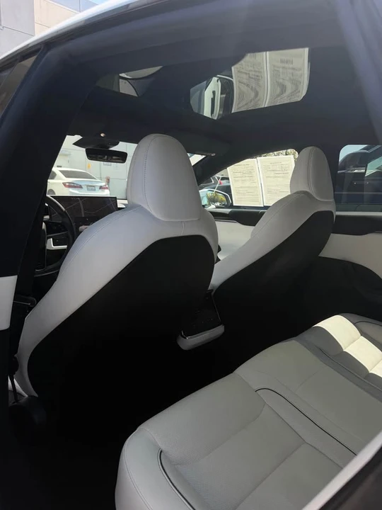 2021 Tesla Model S Plaid - Image 5 of 7