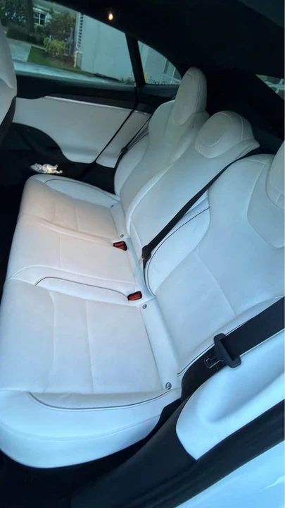 2021 Tesla Model S Plaid - Image 9 of 10