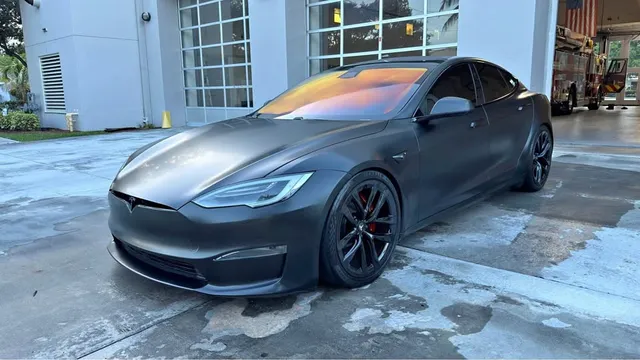 2021 Tesla Model S Plaid